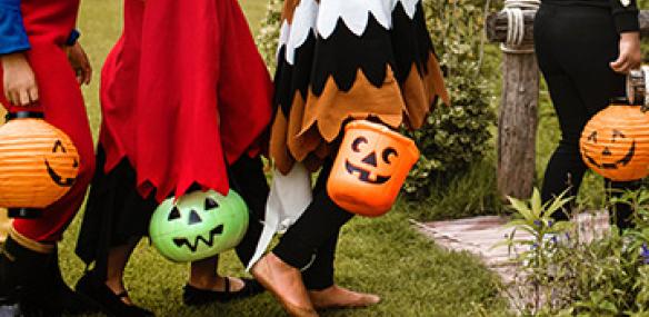 trick-or-treating-jackolatern-halloween